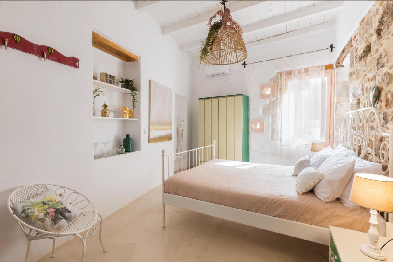 Stema Luxury Escape, Rooftop Jacuzzi & Panoramic Views Atsipopoulo Екстериор снимка