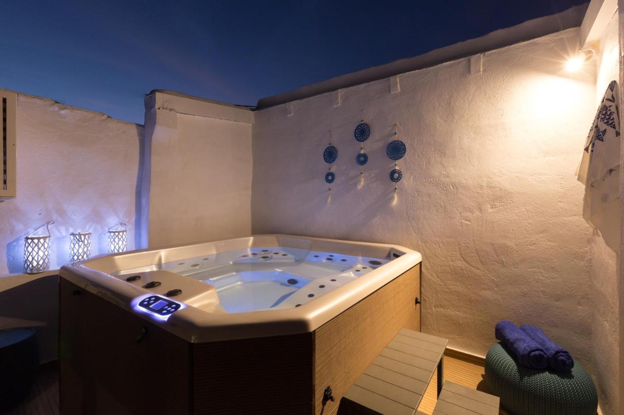 Stema Luxury Escape, Rooftop Jacuzzi & Panoramic Views Atsipopoulo Екстериор снимка